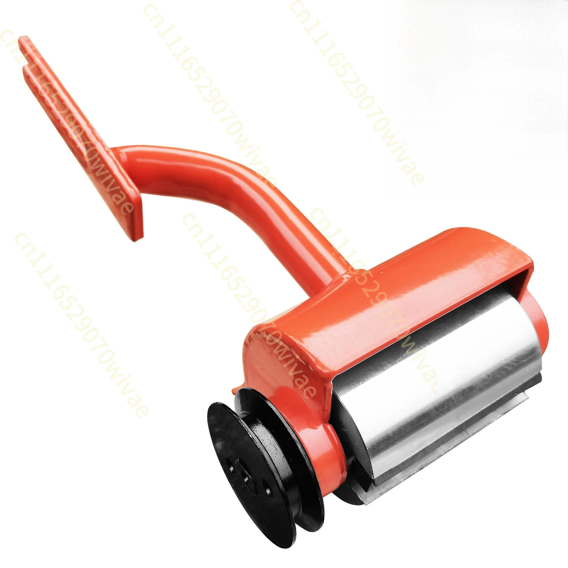 The source manufacturer's belt model is peeled and peeled, and the flat-planed flower Poria cocos wood chain saw is taken.