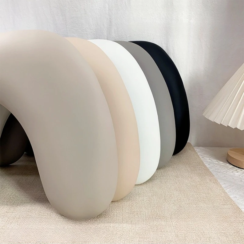 وسادة يد فنية للأظافر على شكل حرف U، حامل محمول قابل للطي، تصميم مائل من الخشب الصلب، وسادة مسند للذراع، وسادة يد لصالون الأظافر #4