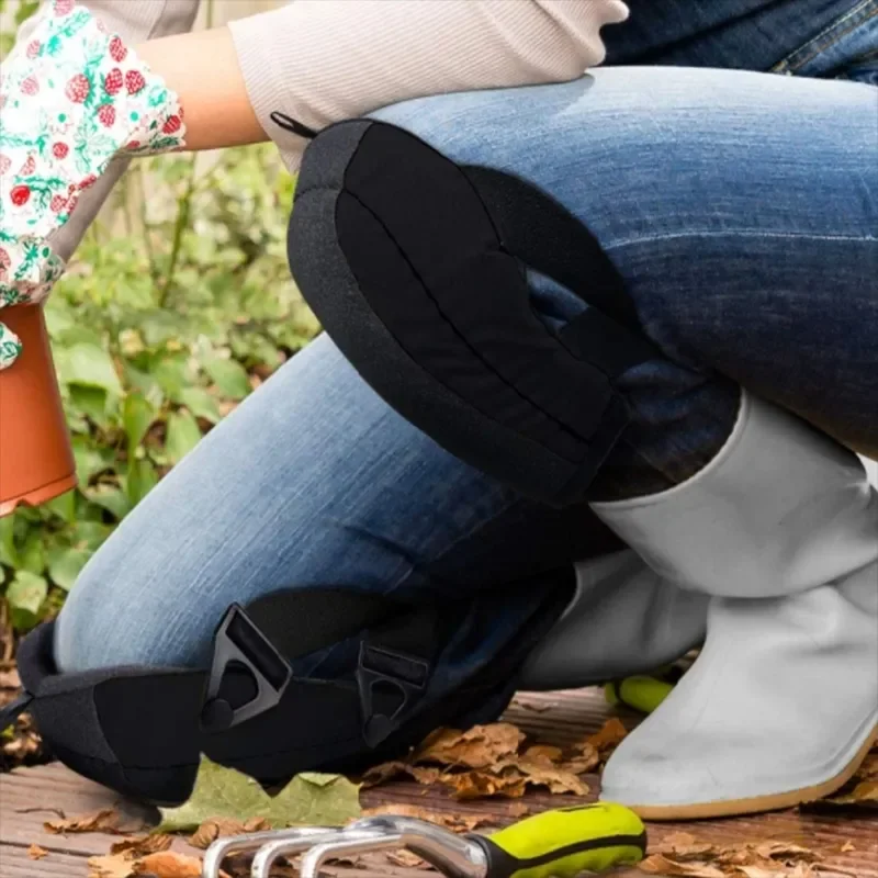 

1 пара наколенников с подкладкой из ЭВА и регулируемыми ремнями для работы и сада