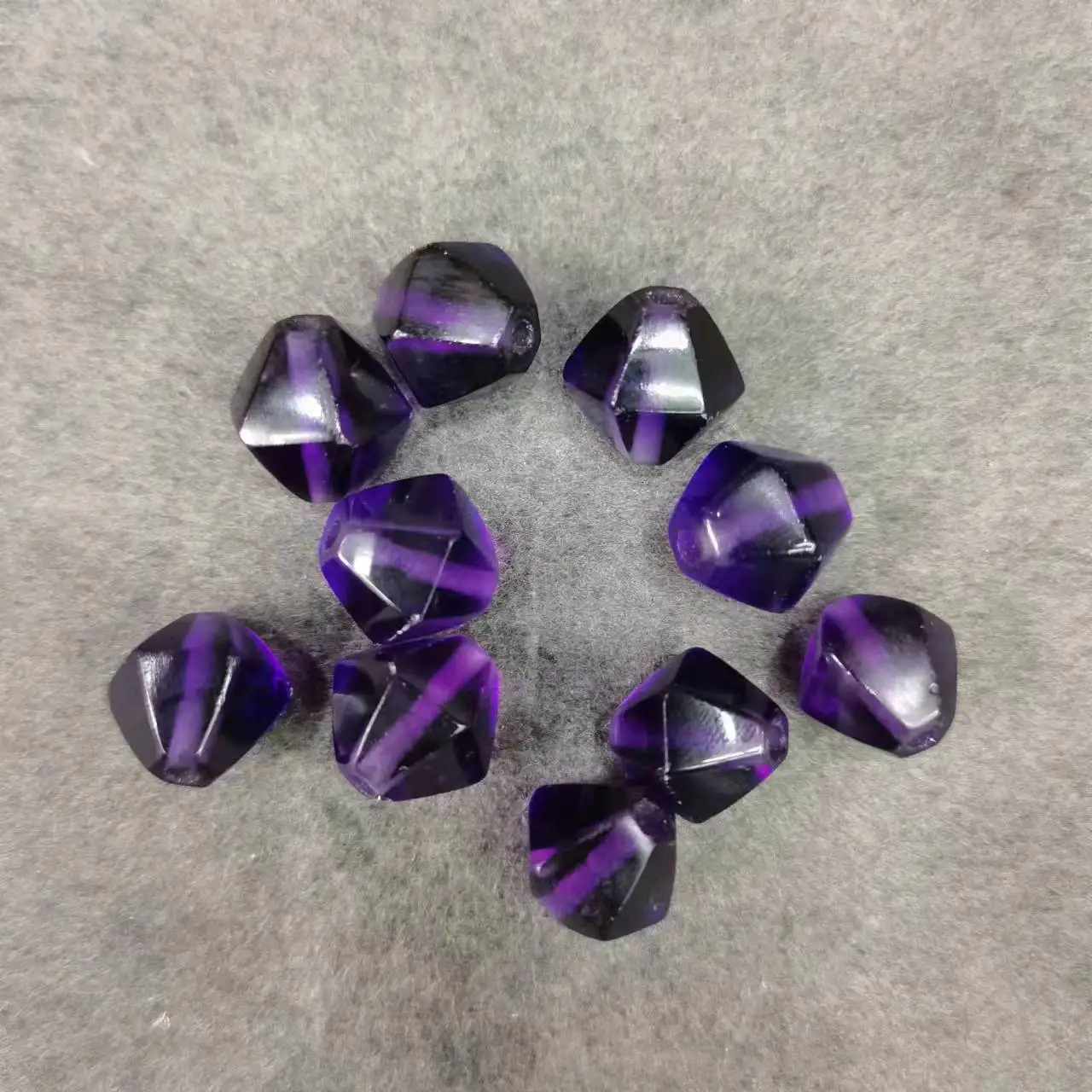 

1pcs/lot Natural Amethyst Geometric Beads Loose Beads Millennium Old Crystal precious accessories gem jewelry amulet folk-custom