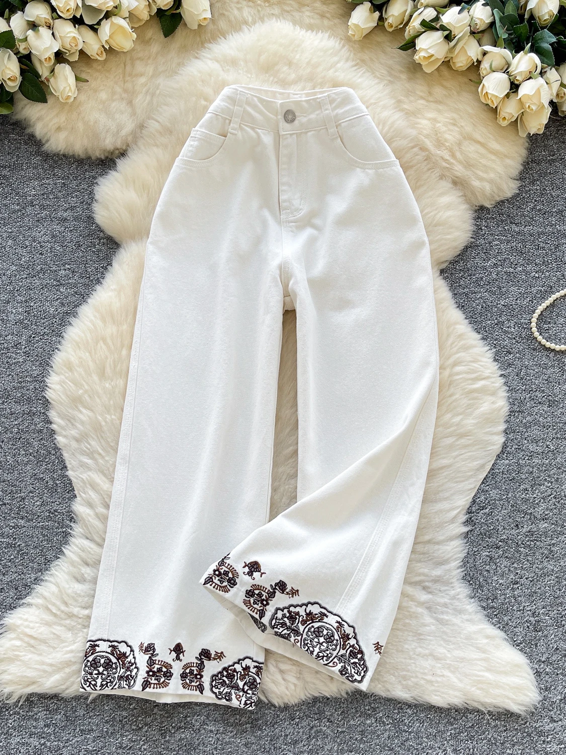 

Новые китайские джинсовые брюки с тяжелой вышивкой и высокой талией, женские свободные повседневные широкие брюки, осенняя мода в стиле ретро