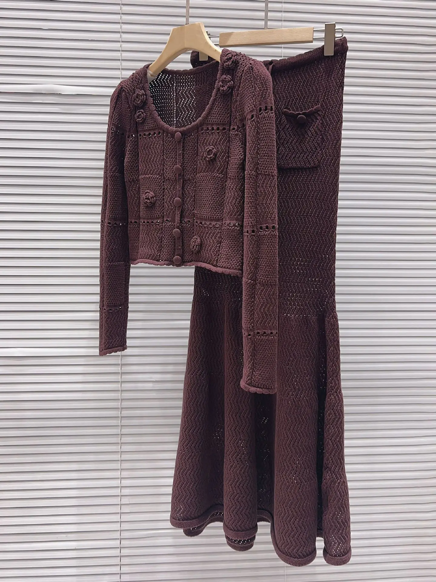 Elegant Knitted Top And Fish Tail  Skirt Ensemble High End Version Fashionable Embroidery European Style Quality Knitwear