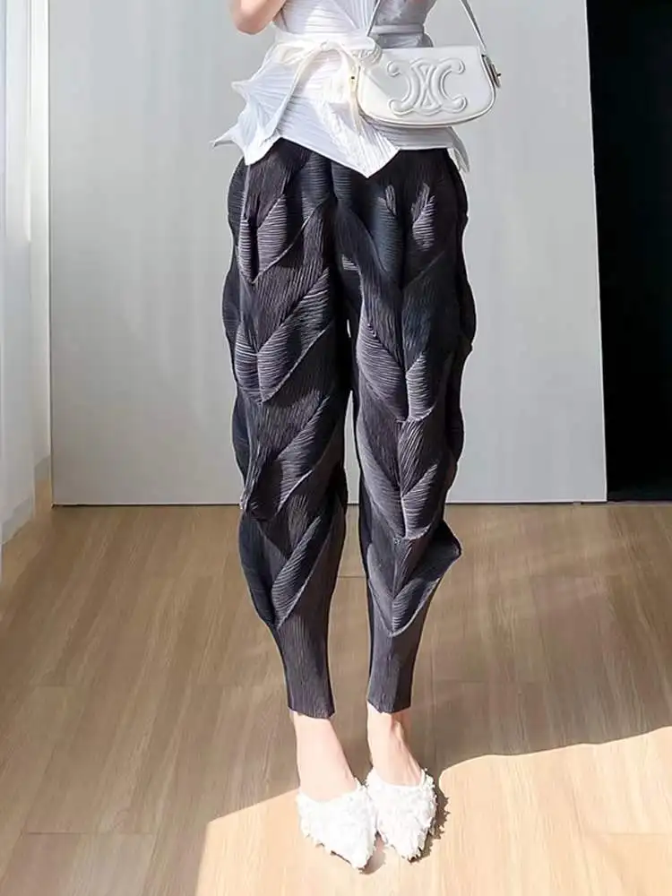 

Summer New Flower Bud Pleated Small Feet Haren Fashion Slim Fit Elastic High Waist Pants Streetwear Women Black Pants
