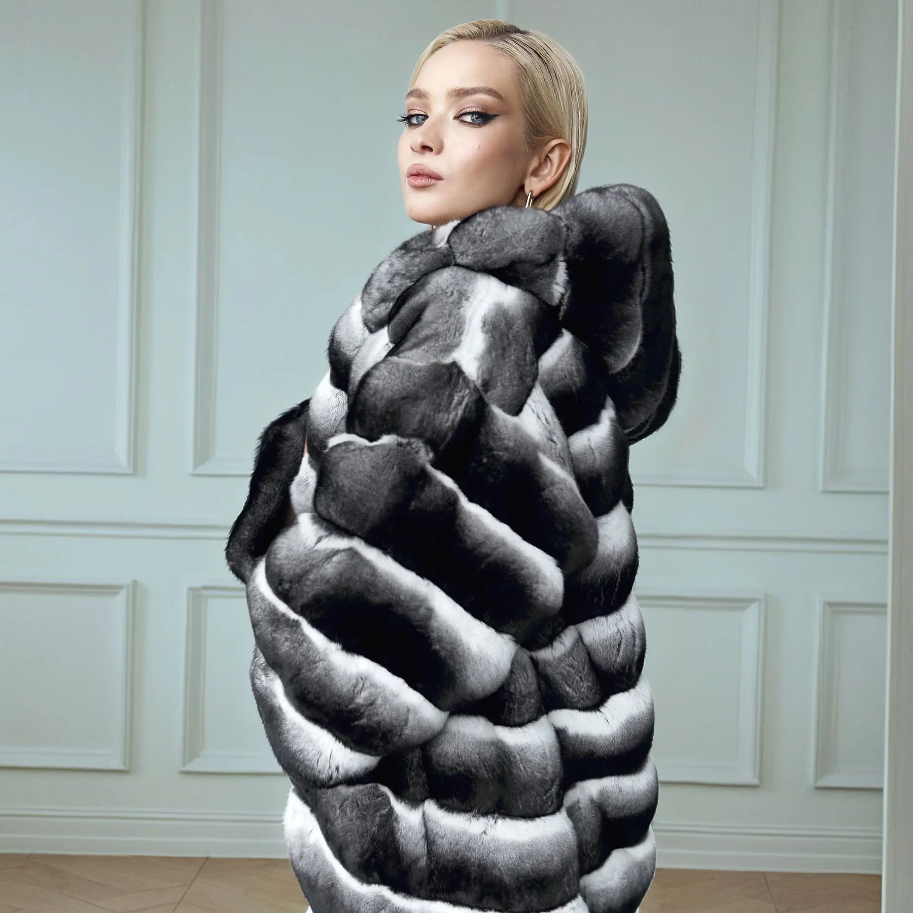 Women Real Rex Rabbit Fur Hooded Coat Elegant Chinchilla Jacket Luxury Winter Genuine Fur Warm Overcoat Natural Real Fur Outwear