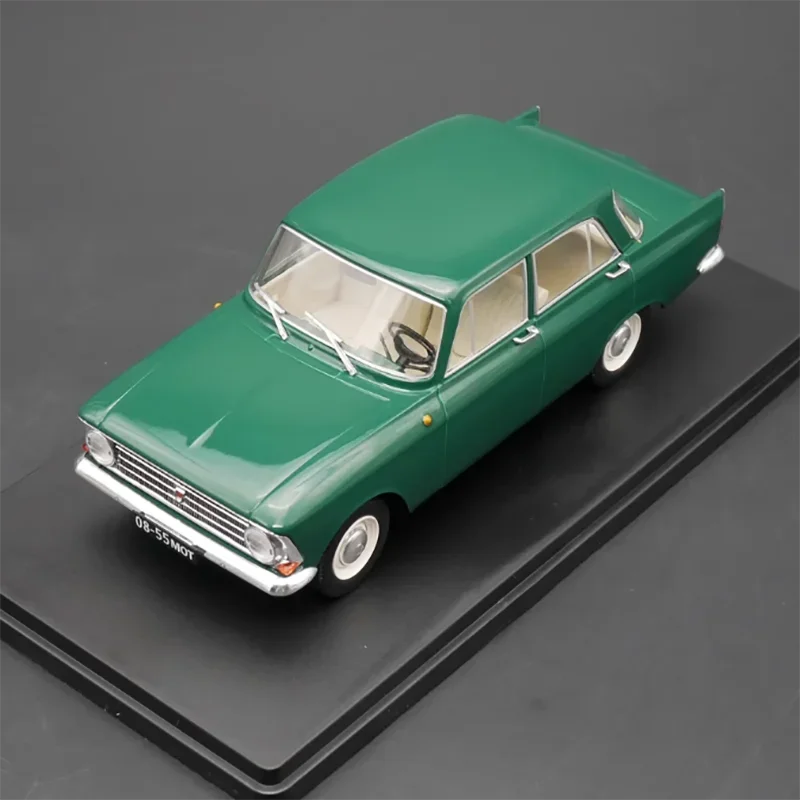 Diecast 1:24 Scale IXO Moskvich 408 Alloy Vehineรุ่นสําเร็จรูปจําลองคอลเลกชันตกแต่งของขวัญของเล่นจอแสดงผล