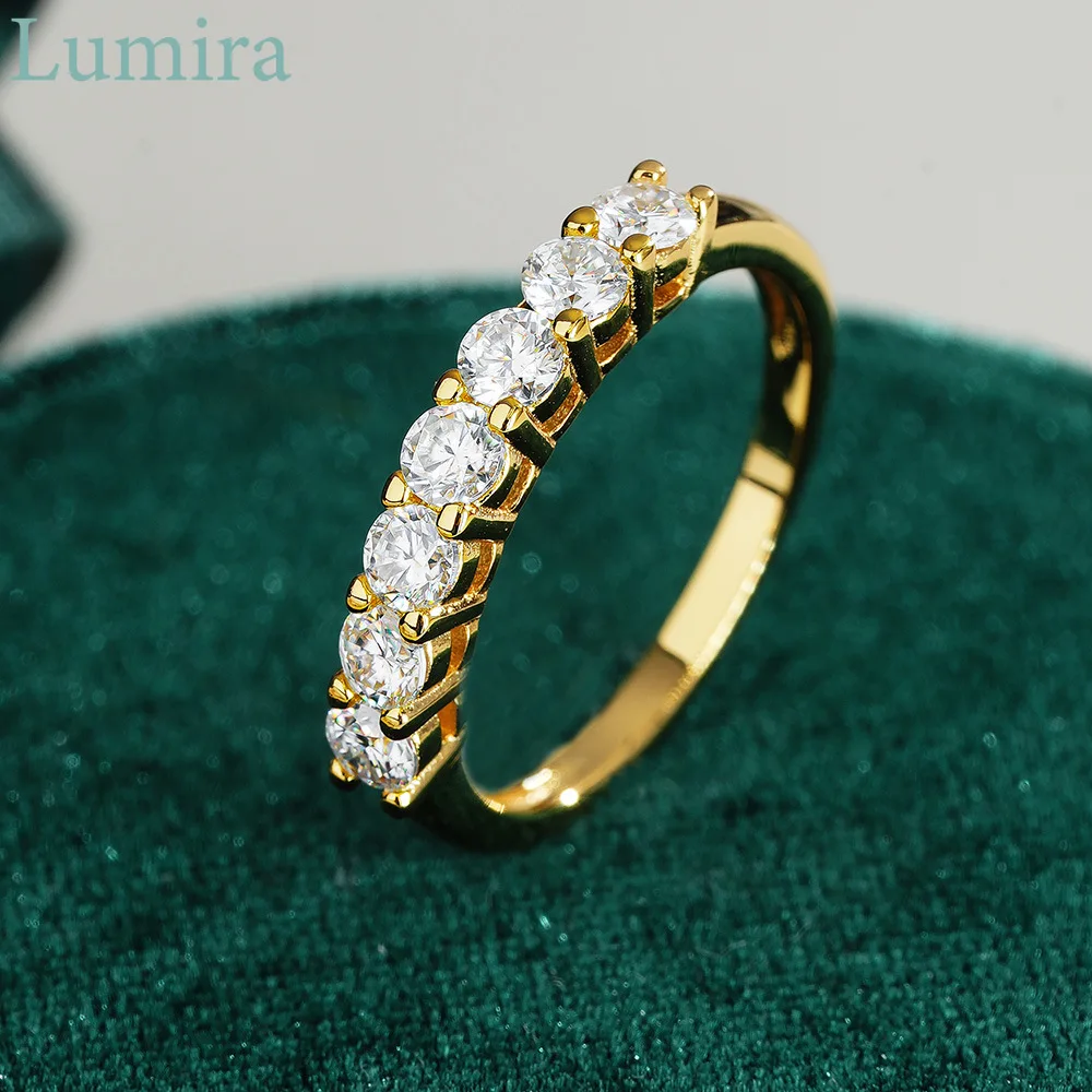 

Lumira Elegant Seven-Diamond Row 100%18K Gold Ring 0.7 Carat Moissanite Rings for Women Exquisite Jewelry Gifts GRA Certified