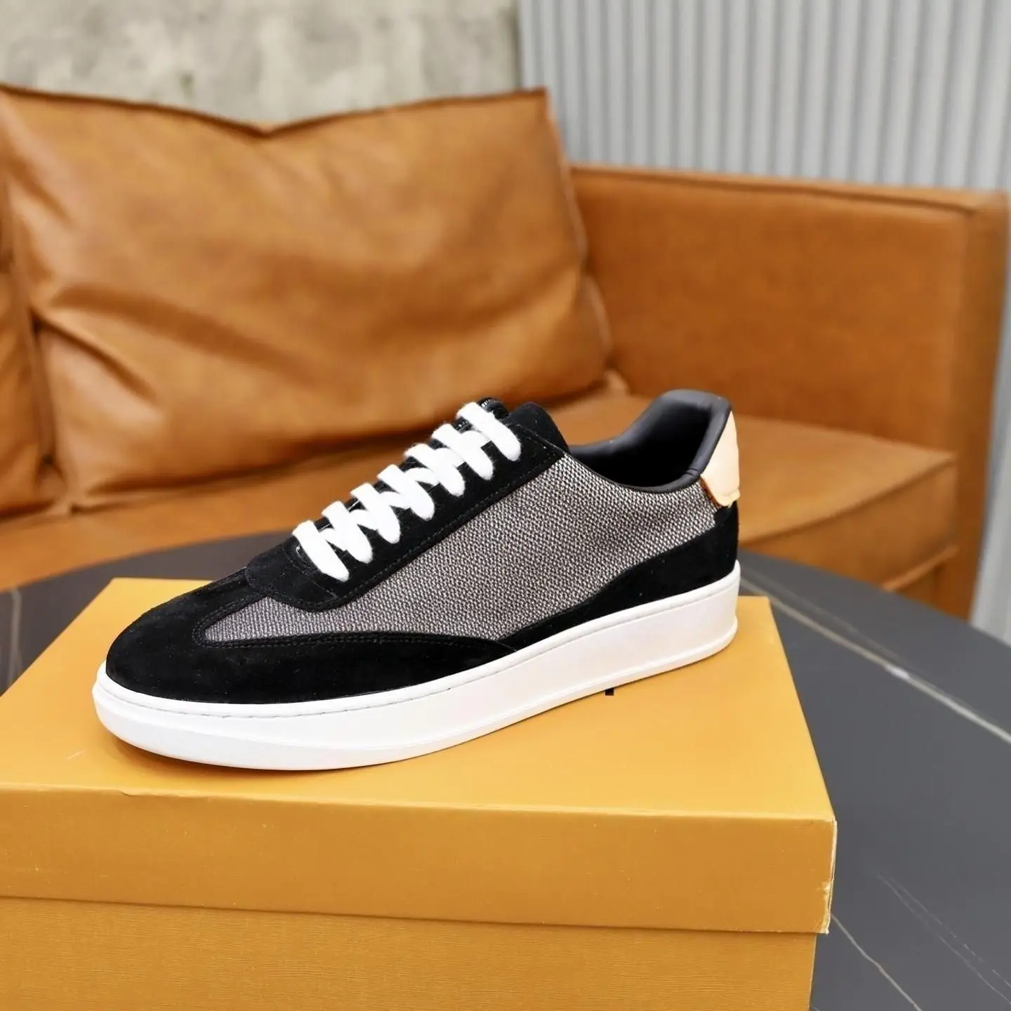 Unisex Low Top Skate Sneakers Black Suede Mesh Splicing Lace Up Flat Casual Walking Shoes