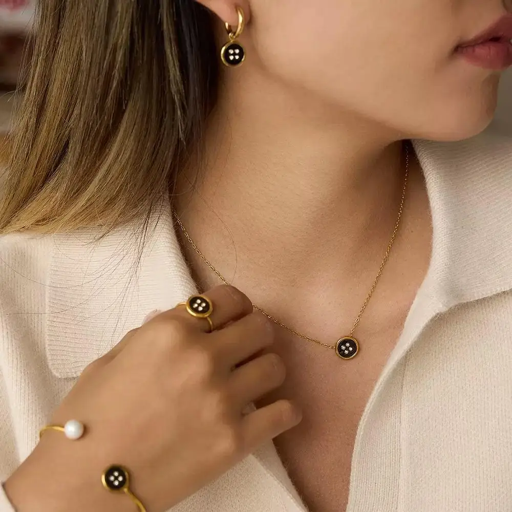 

ENFASHION Para Mujer Black Oil Dripping Button Pendant Necklace For Women's Stainless steel 18K Plated Gold Earrings Jewelry