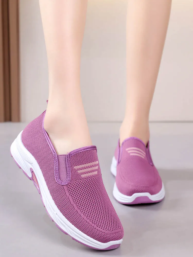 Mom's shoes are comfortable soft-soled and not tired Middle-aged and elderly sneakers breathableOne-pedal women's shoes