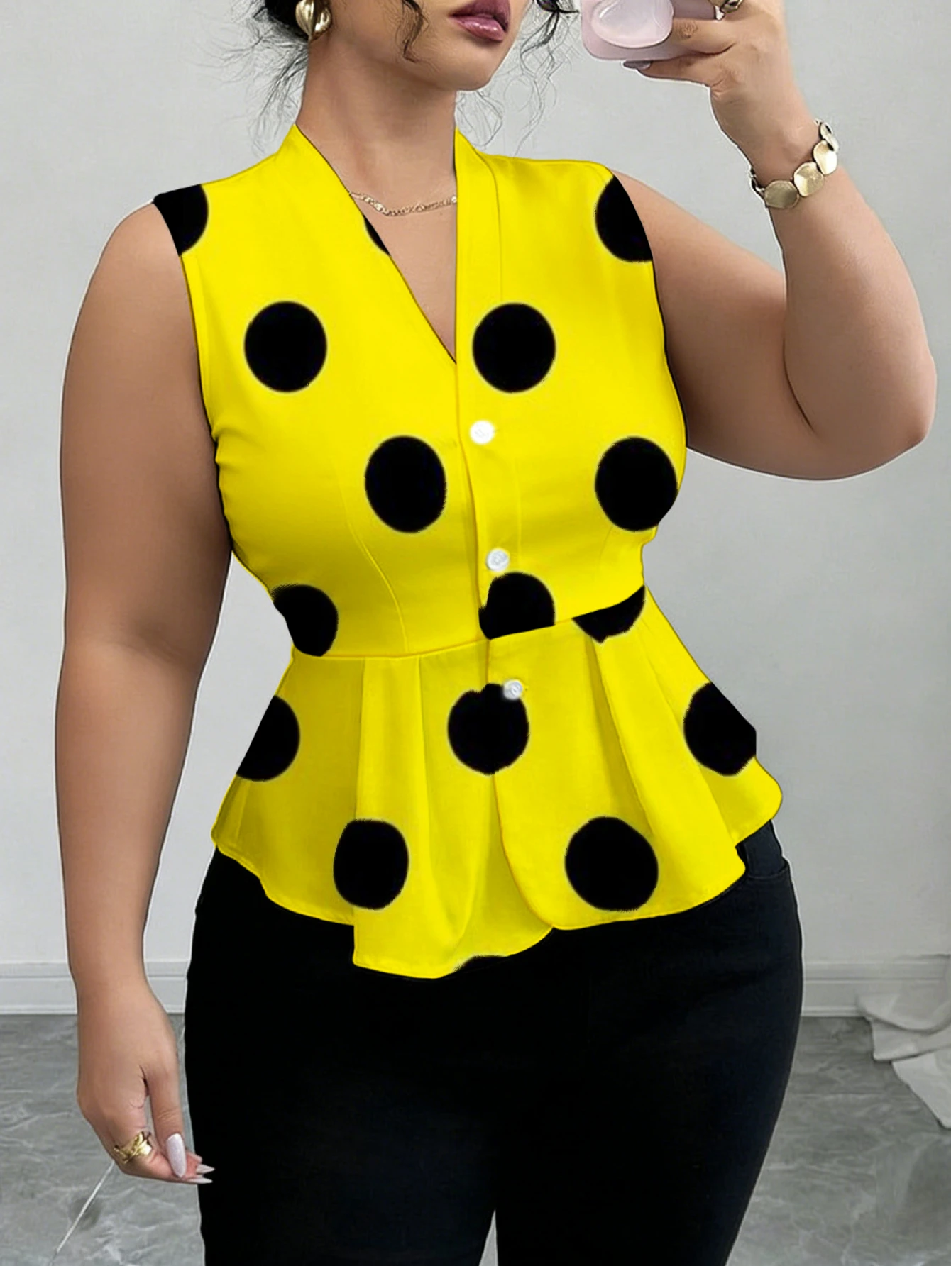 Plus Size Women's Peplum Sleeveless Blouse - usage example
