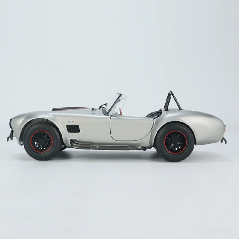 Solido 1: 18 COBRA 427 MKII - alloy double car model