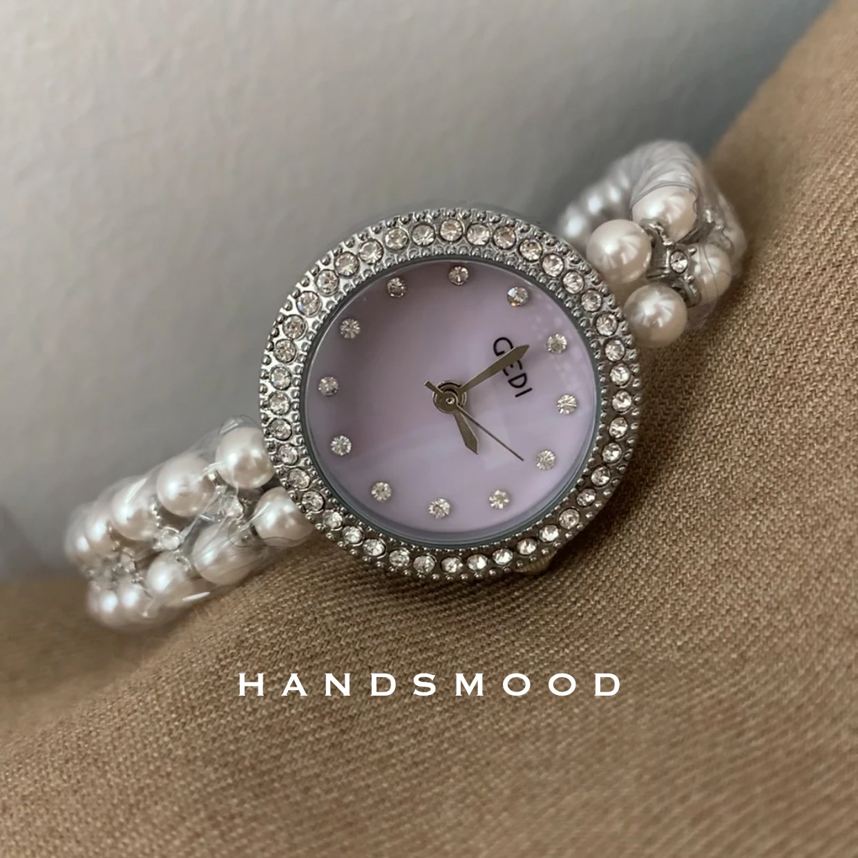 Vintage high-end luxury women's watch purple lily-shaped diamond round pearl chain small watch ladies wrist quartz watch