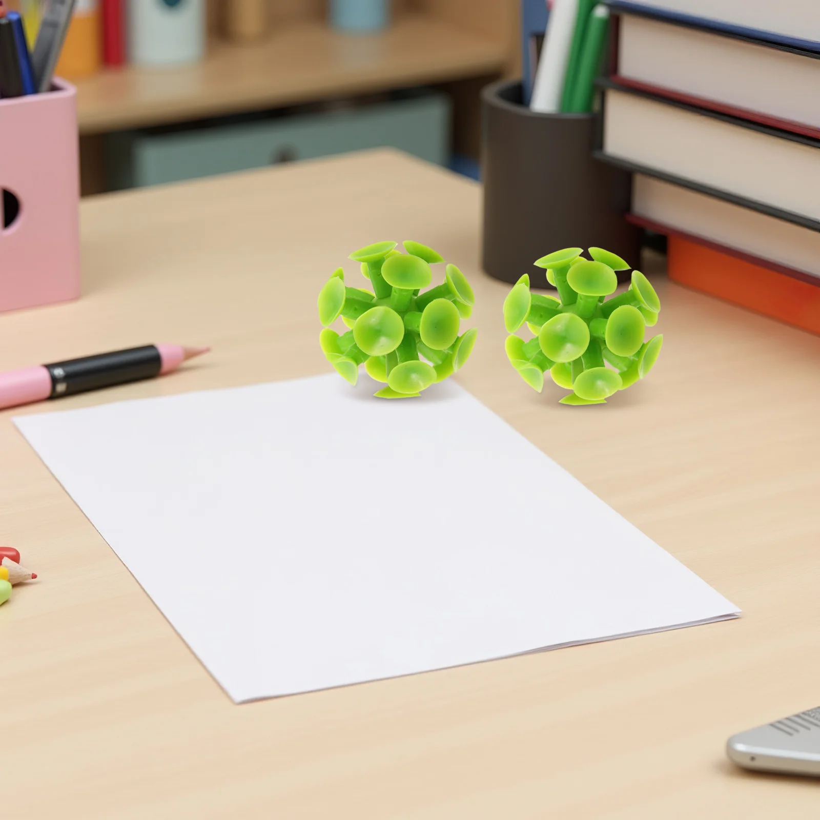 

18Pcs Suction Balls Solid Color Compact Size for Kids Toss Catch Game Birthday Supplies Indoor Outdoor Playground Beach Party