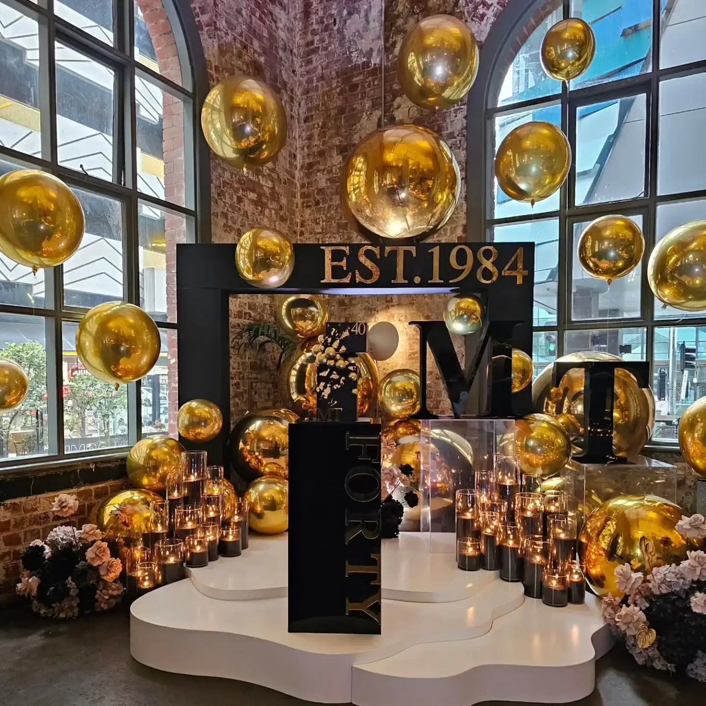 

1 упаковка, большой блестящий герметичный гигантский надувной зеркальный шар, большой герметичный сферический шар из ПВХ для мероприятий и сценических вечеринок, рекламы