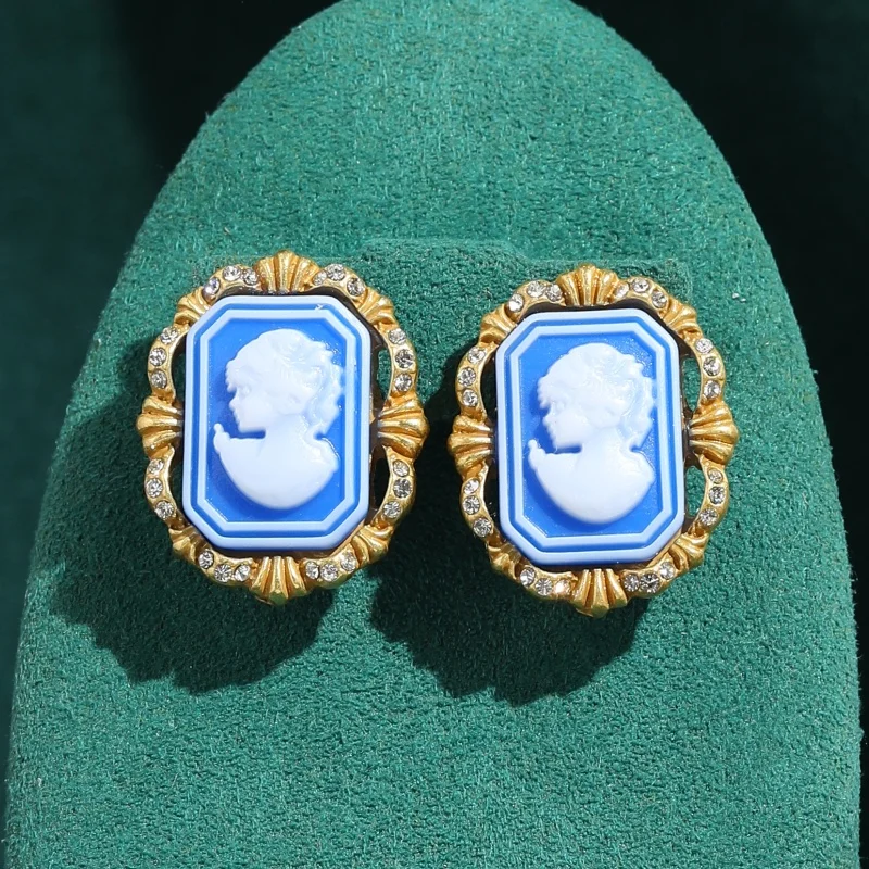

Vintage Large Beauty Head Cameo Ladies' Earrings Blue Jewelry For Women Gold Plated Quality Trends 2026 Valentine's Day Gift