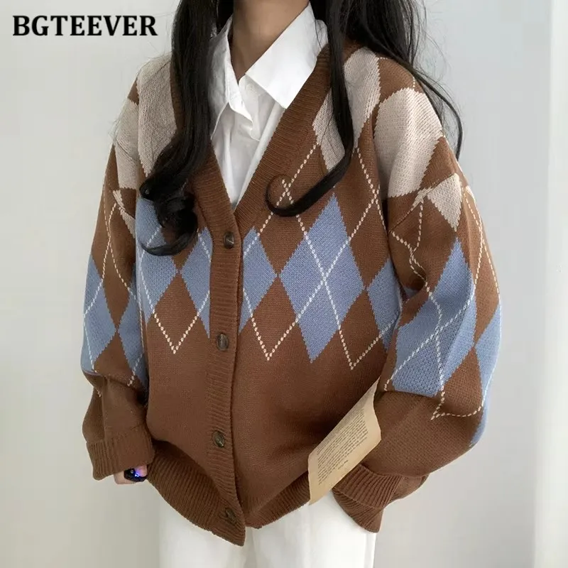 

BGTEEVER Winter Beige Argyle Cardigan Women with Buttons Oversize Jacket Loose Thick Warm Knitted Cardigan for Women