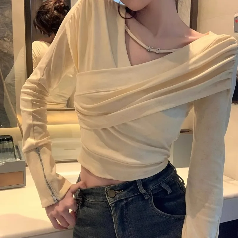 2024 Korean Version Spicy Girl Cross Over V-neck Women's Autumn and Winter Fashion Casual Temperament Slim Fit Short Sleeved Top