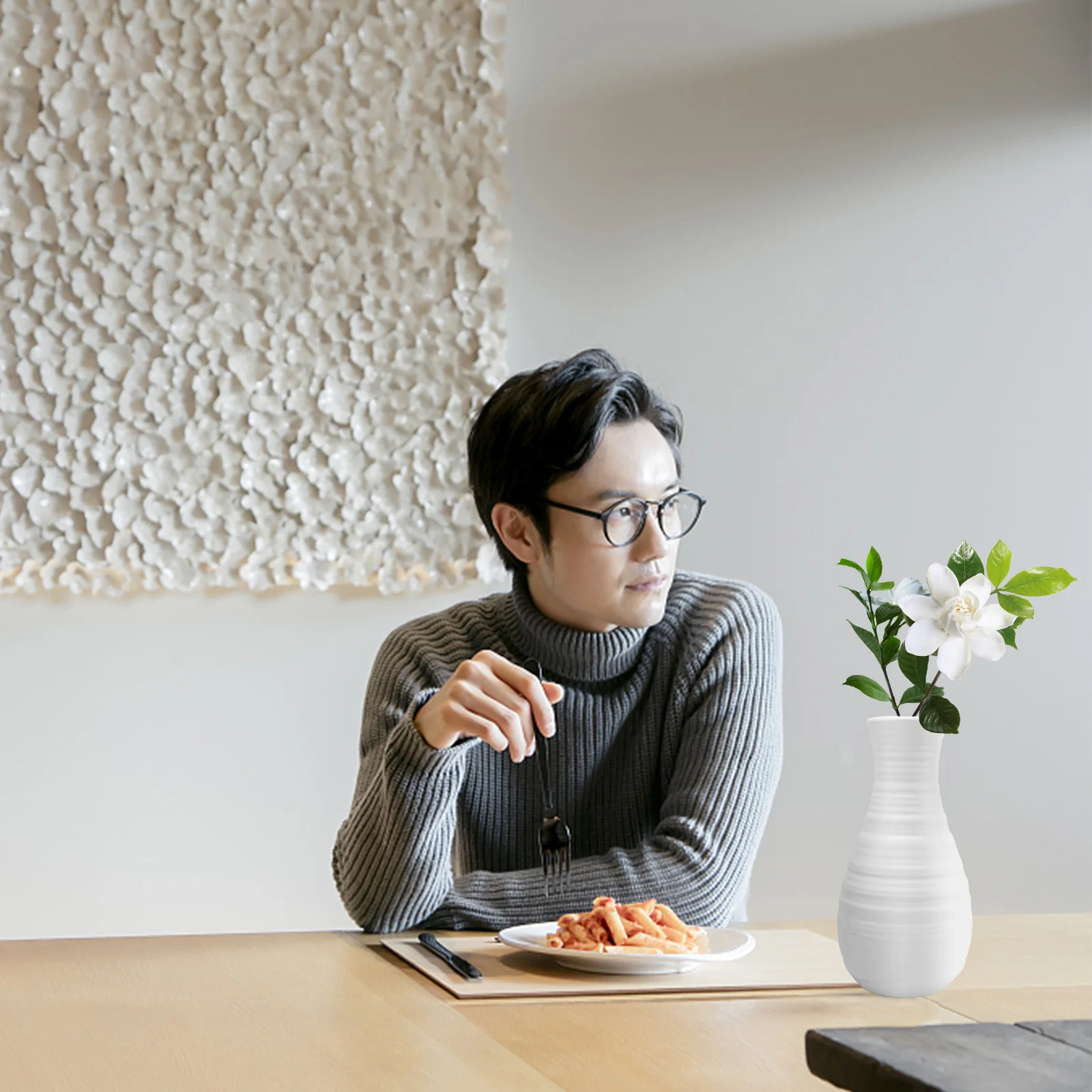 

2Pcs Plastic Flower Vase Modern Creative Home Desktop Decor White Simple Chic Vase Living Room Decoration Home Desktop Decor