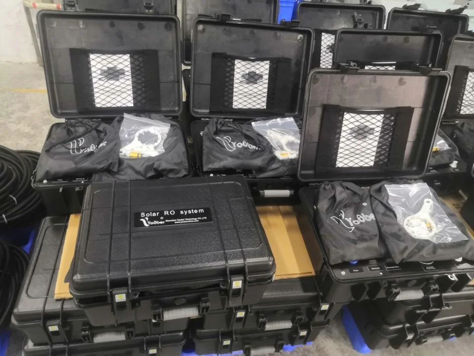 Filtro de água UF de mala portátil movido a energia solar DC12V DC24V para kit de emergência potável ao ar livre