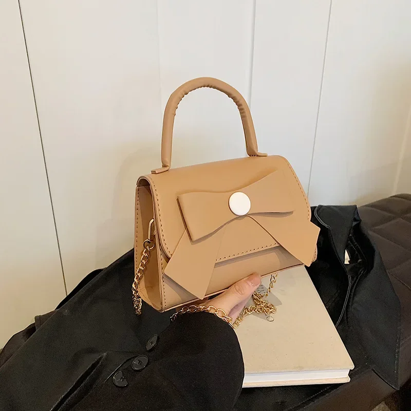 

Crossbody bag design, chain bow, handbag, small square bag, work handbag