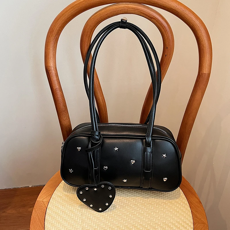 

Designer Rivet Shoulder Bags Simple Ladies Commute Tote Bag Pu Leather Female Underarm Bag Burgundy Large Handbags Travel Bag