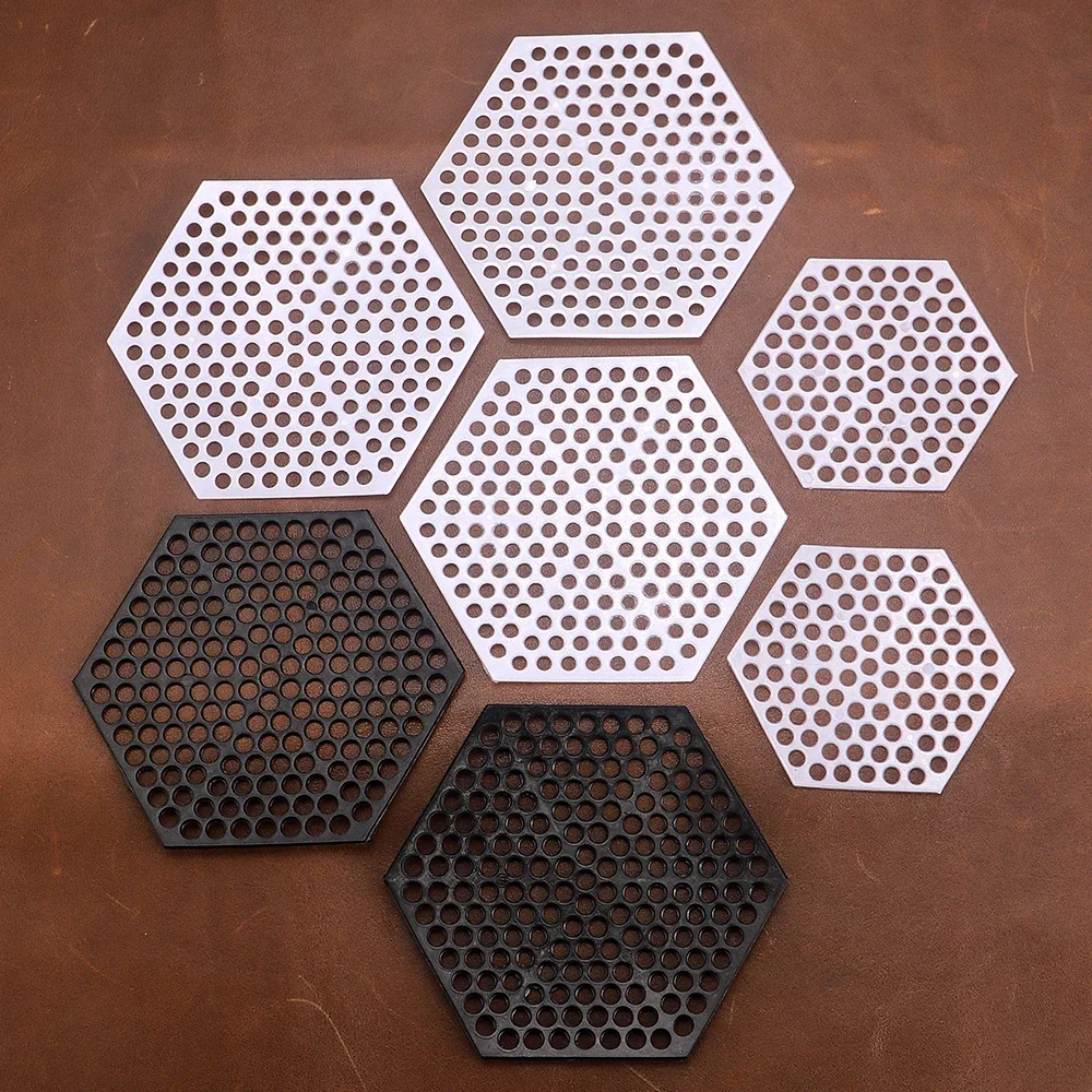 50pcs DIY Hexagon Weaving Mesh Design Pattern Accessories, Plastic Weaving Template Board for DIY Crochet Yarn & Pearls Bags