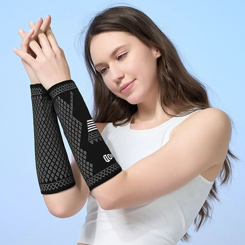 

1 Pair Elastic Volleyball Wrist Sleeve Breathable Anti-collision Arm Cover Protector Sweat-absorbent Arm Hand Guards Protector