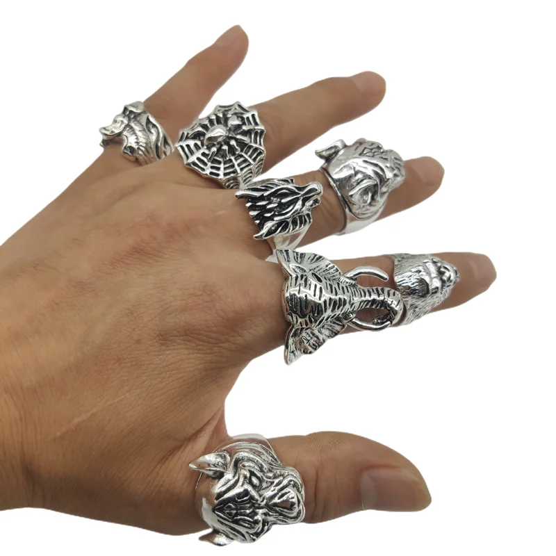 30pcs/Lot Wholesale Animal Finger Rings For Men Big Lion Elephant Alloy Weight Antique Male Rock Ring Leopard Spider Party Bar