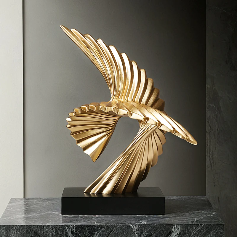 Creative Figurines Lucky Eagle Sculpture Artistic Eagle Wing Ornament Statue Personalized Office Desktop Decorations Ornament