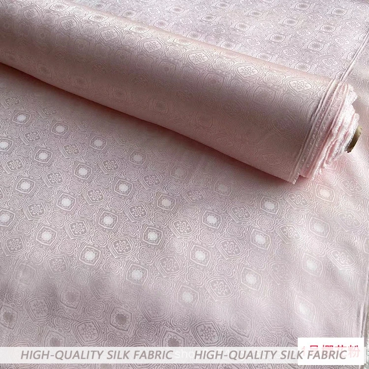 감 그리드 19momme 자카드 새틴 실크 직물 중국 남성 및 여성 의류 DIY 셔츠