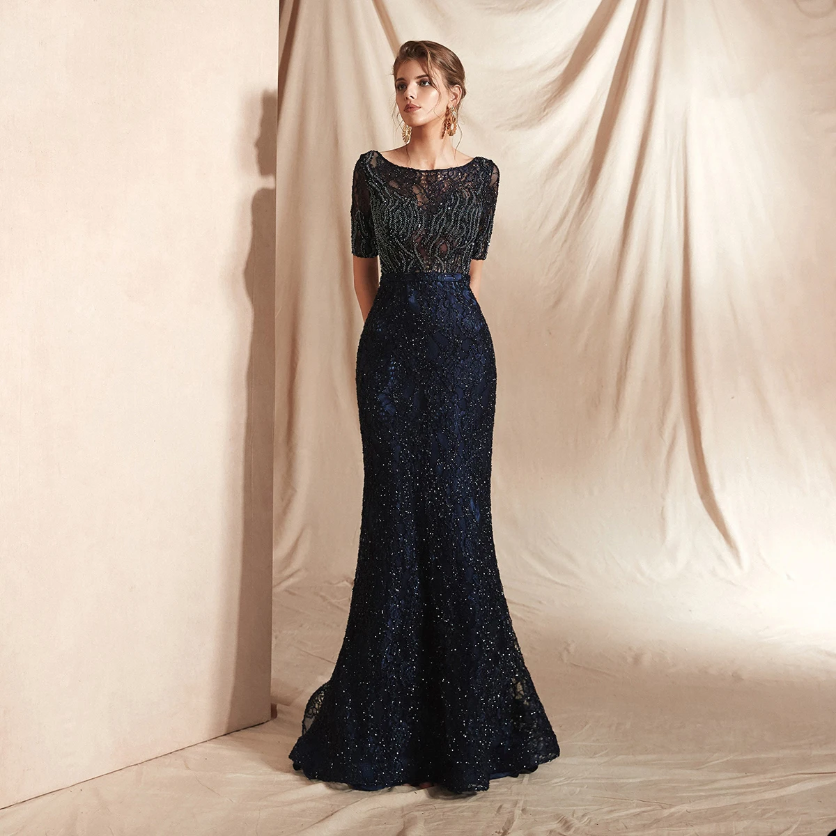 Elegant Navy Blue Mother Of The Bride Dresses Lace Appliqued Beading Wedding Guest Dress Knee Length Flower Formal Gown