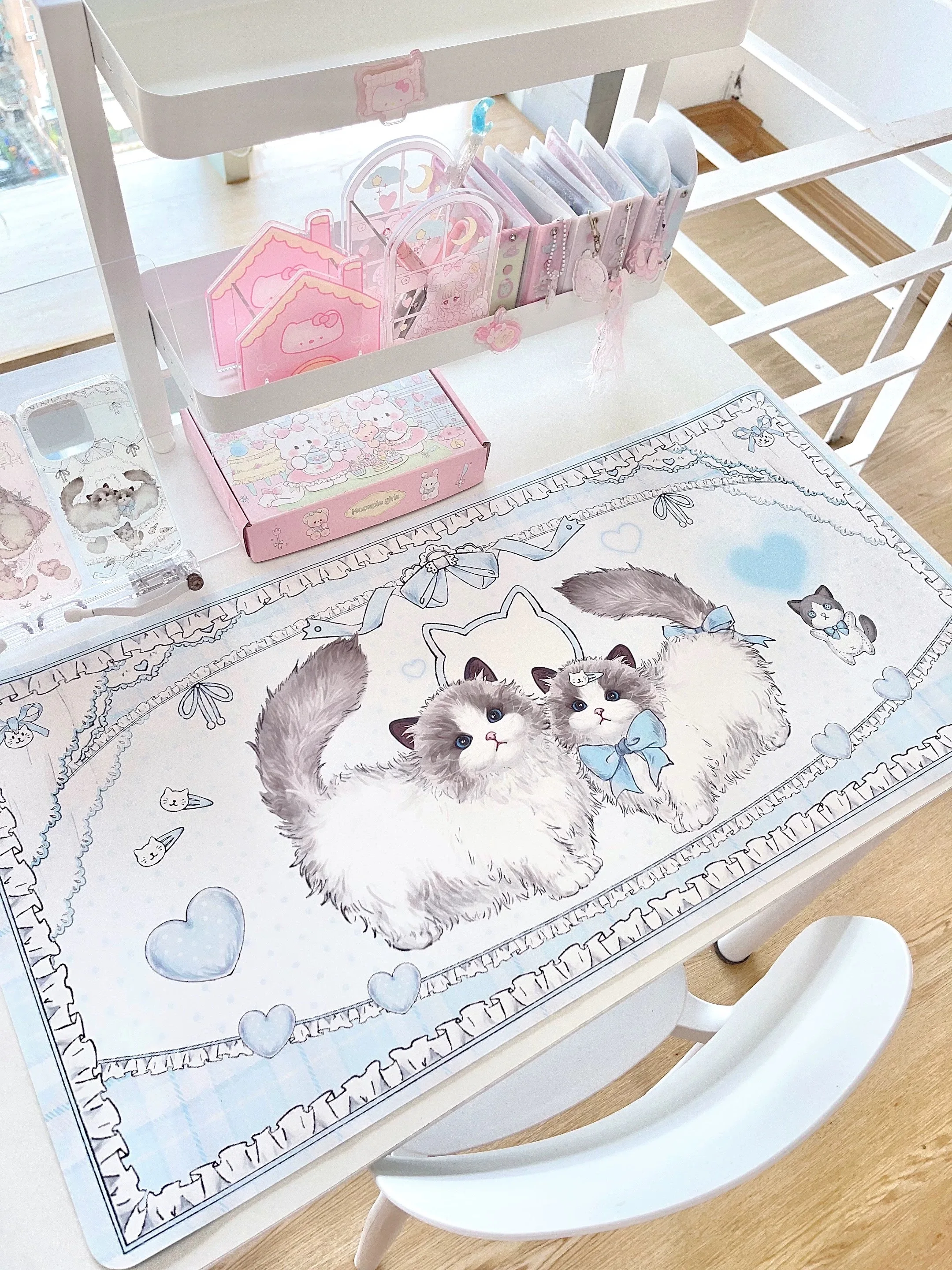 MG's original design cat-themed tablecloth plush toy series - cute and youthful, water-resistant leather table mat for your mous