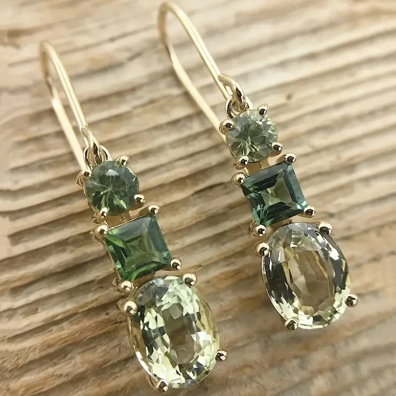 Zarte goldfarbene, eingelegte Ohrringe mit grünem Zirkon für Damen, modische Verlobung, Hochzeit, Ohrringe, Schmuck