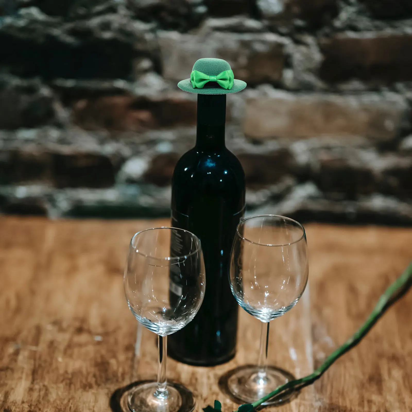 

5pcs Wine Bottle Decor St. Patrick'S Day Theme Mini Hats For Bottle Covers Party Accessories Green Red Wine Caps Festival Props