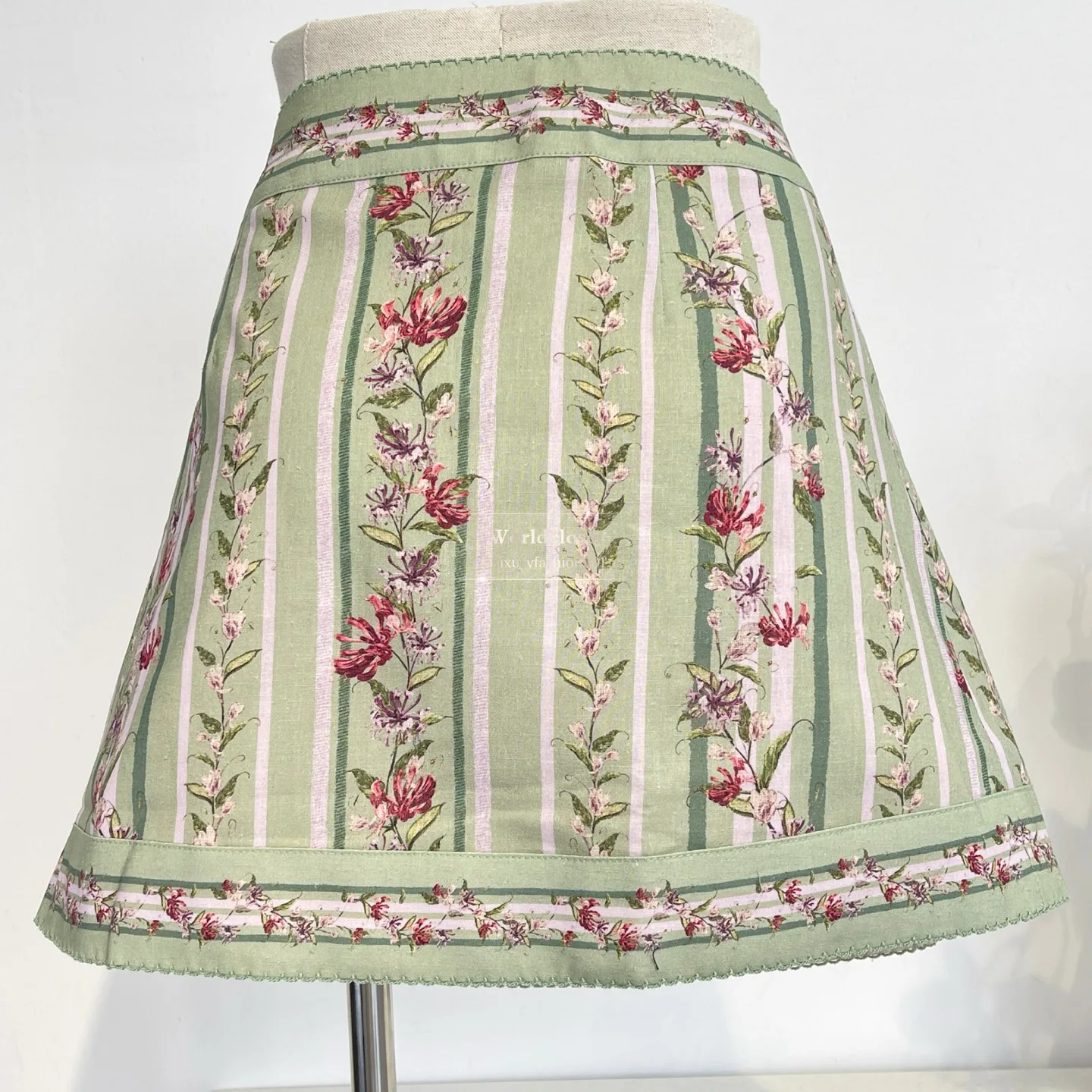 

Vintage Cottagecore Green Floral Stripe Print Linen Wrap-Around Side Tie Scalloped Trim Bottoms Mini Skirt