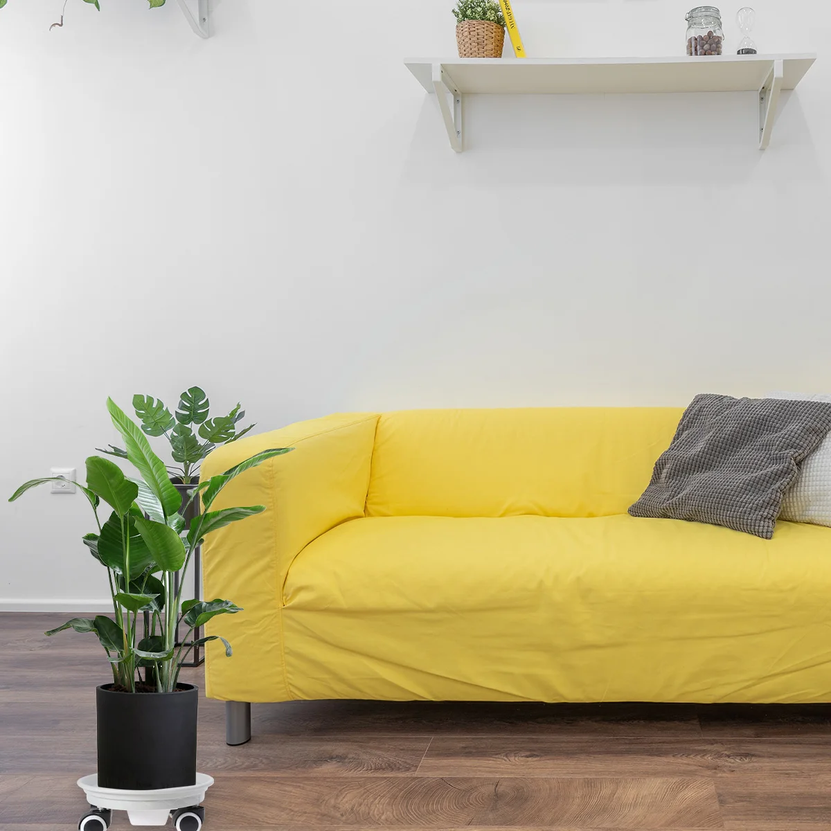 

Wheeled Flowerpot Tray Durable Plastic Universal Wheels Water Box Planter Base Garden Home Decor Plant Pots Simple