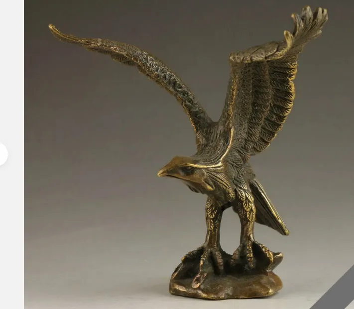 Superb Chinese Collectable Handmade Old Carving Vivid Bronze Statue Eagle