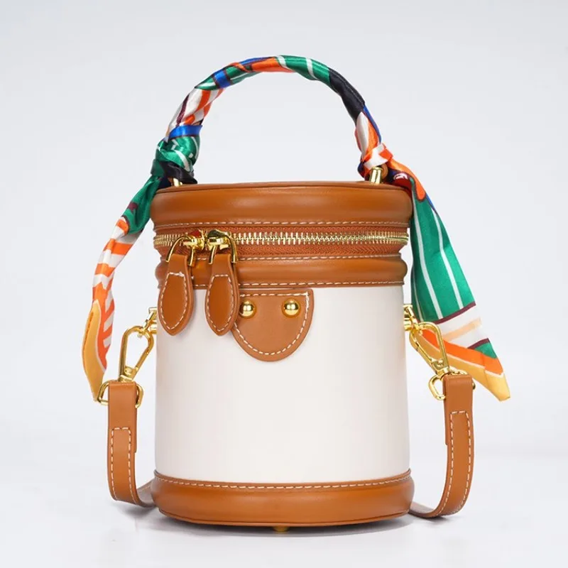 

Stylish Elegant Underarm Bag Office Daily Work Commuting 2025 New Model Exquisite Sleek Sophisticated Fashionable Practical