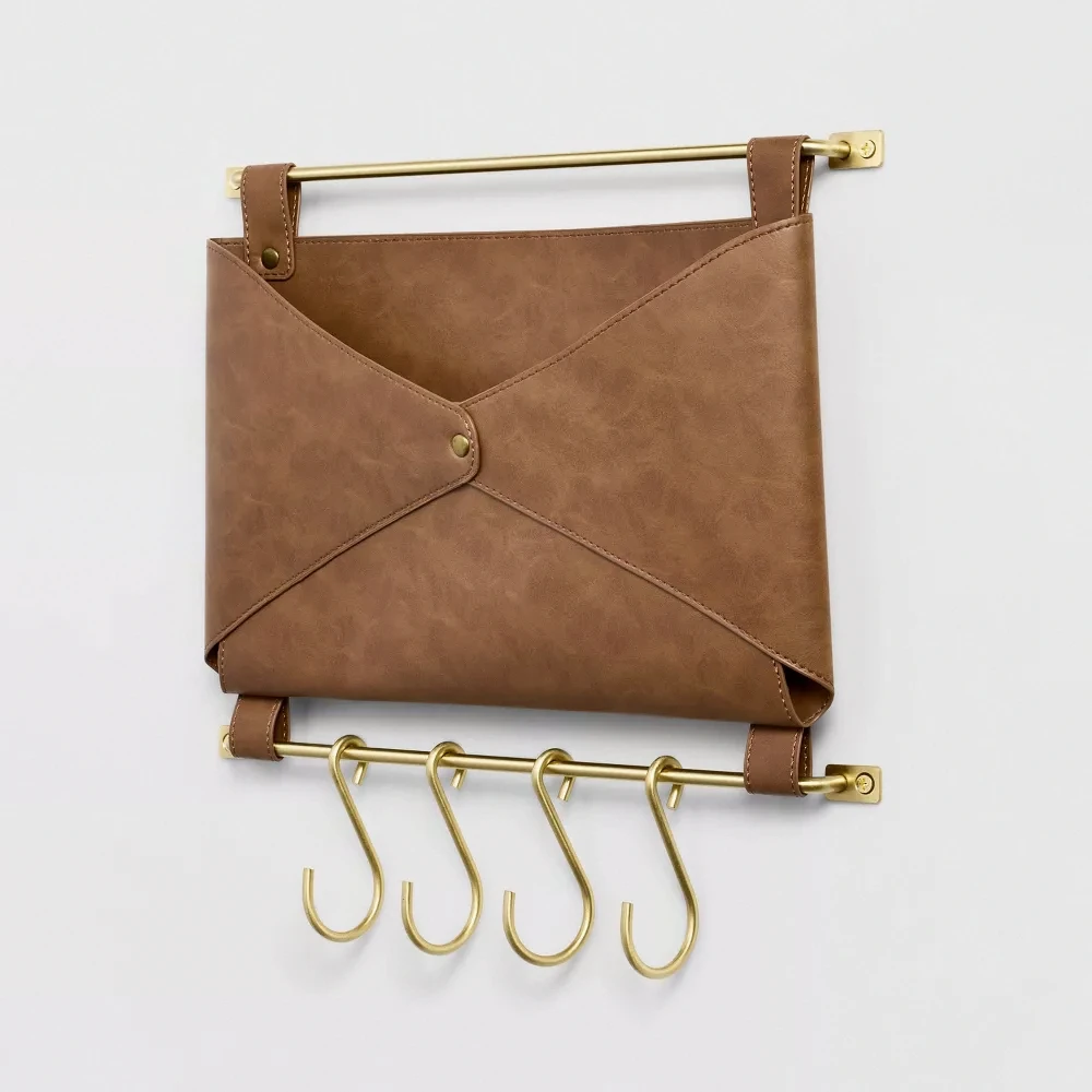 

Gold Key Holder Wall Mount,Faux Leather Entryway Mail and Key Organizer for Wall,Home Key Chain Hanger Rack for Dog Leash,Purse