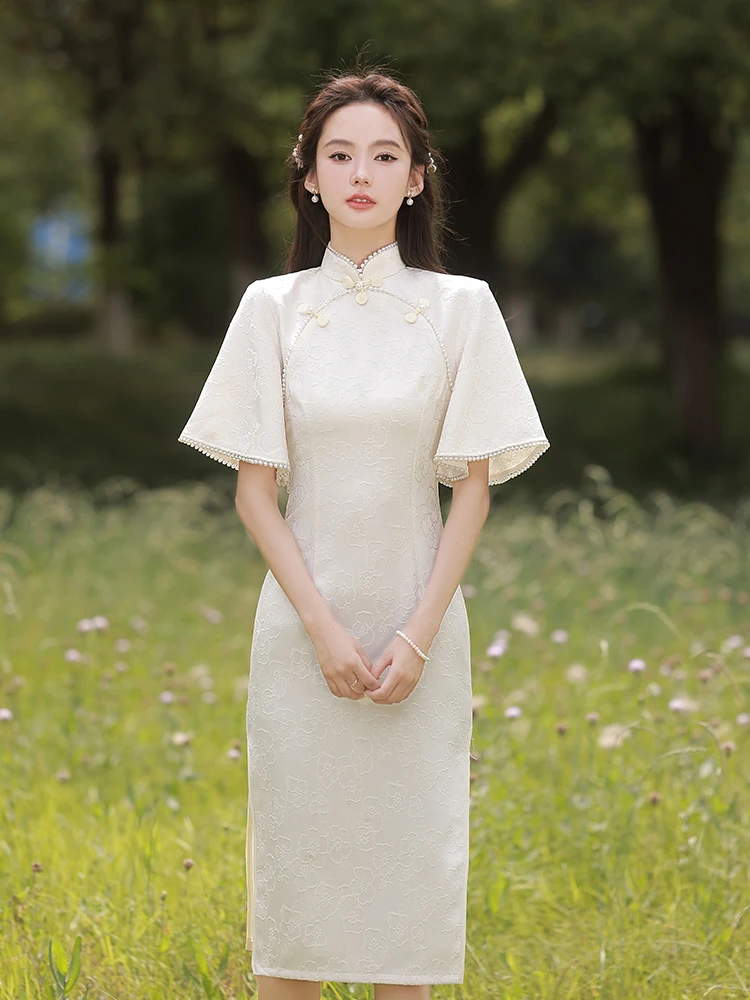 

Элегантное простое летнее ципао с низким разрезом, коротким рукавом, в ретро-стиле, однотонное, длинное ципао для девушек и женщин