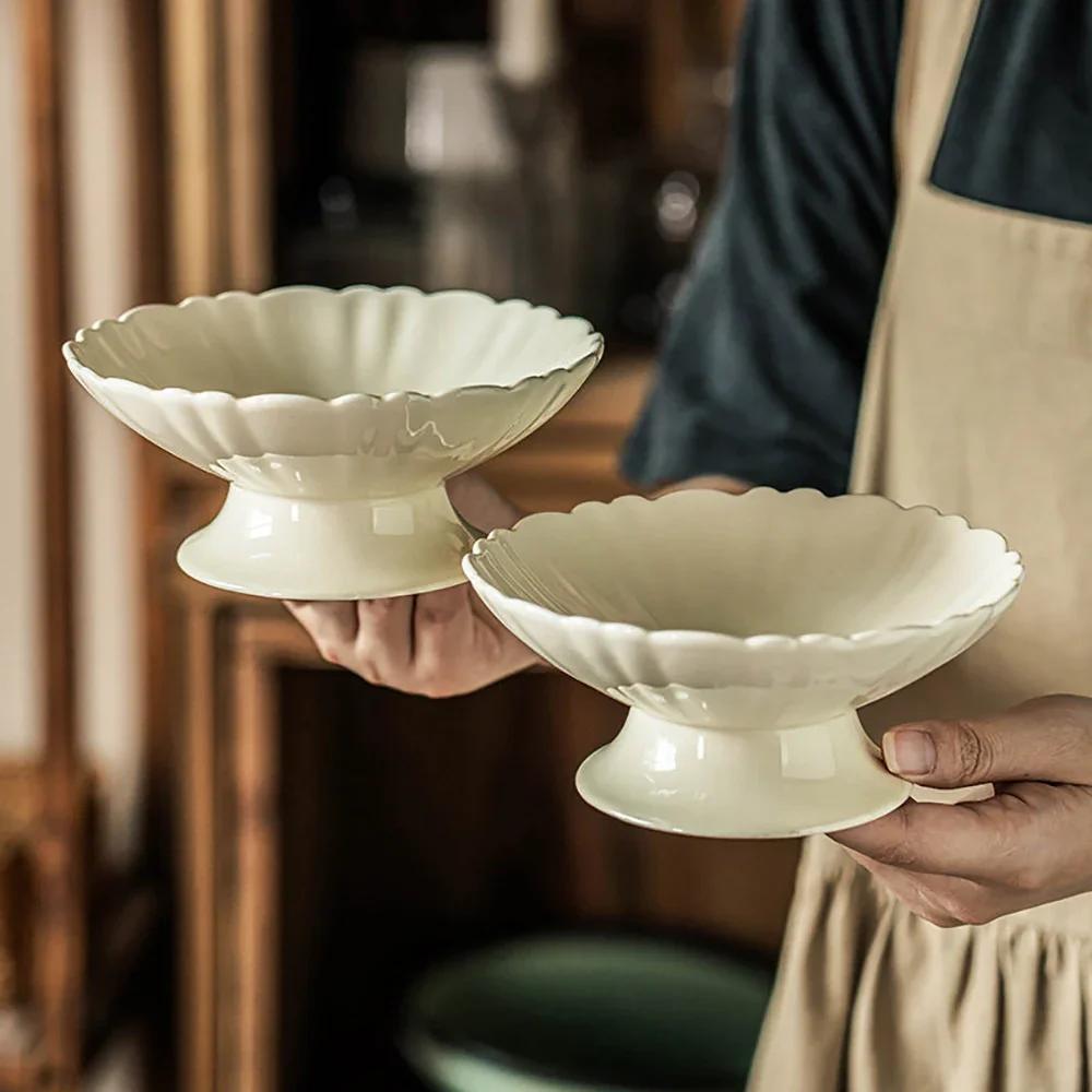 Light Luxury High Legged Ceramic Plate Floral Shape Solid Color Porcelain Homehold Tableware Fruit Nuts Snacks Plates
