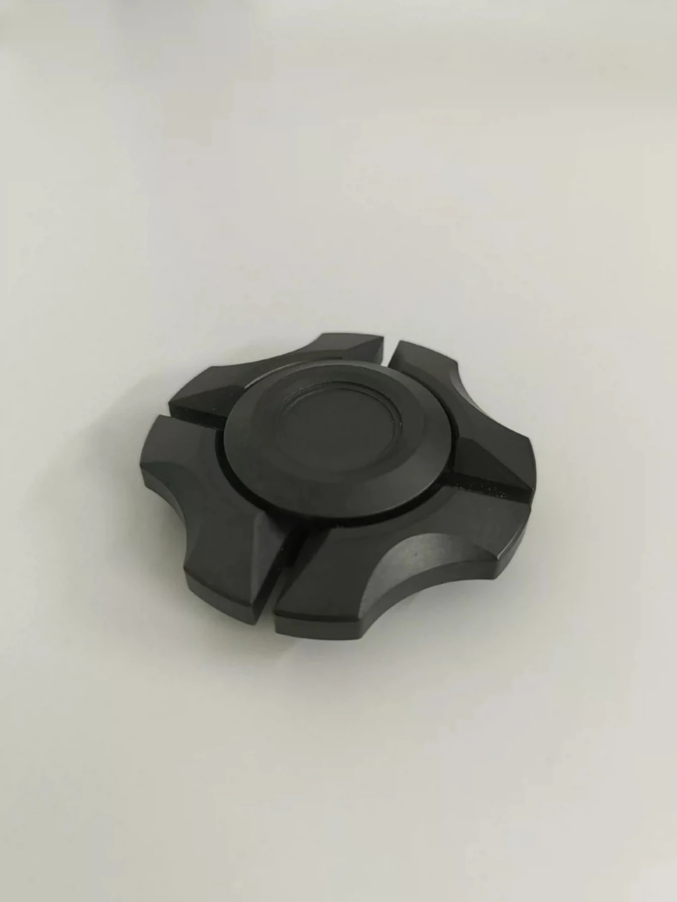 

PY Mini Arc Четырехлистный гироскоп на кончиках пальцев из циркония