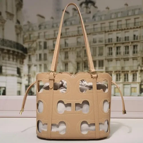 Imagen 2 del producto CH-Bolso de mano de mujer de diseño hueco a la moda, marca de alta gama, gran capacidad, bolso de hombro simple de color sólido para mujer