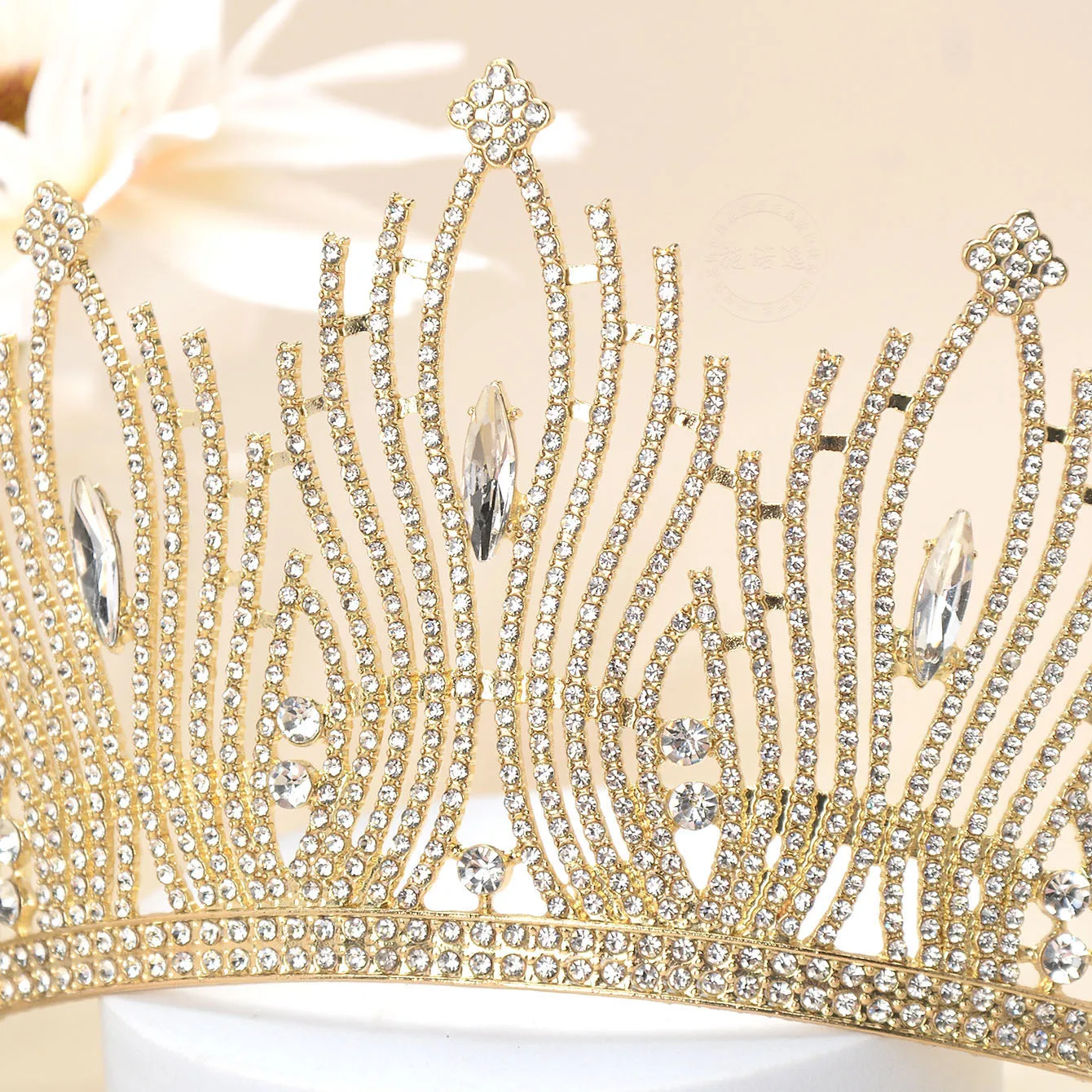 تاج الزفاف - إكسسوار تاج مأدبة فاخر متلألئ بالألماس بالكامل، زينة شعر لغطاء رأس الملكة والأميرة