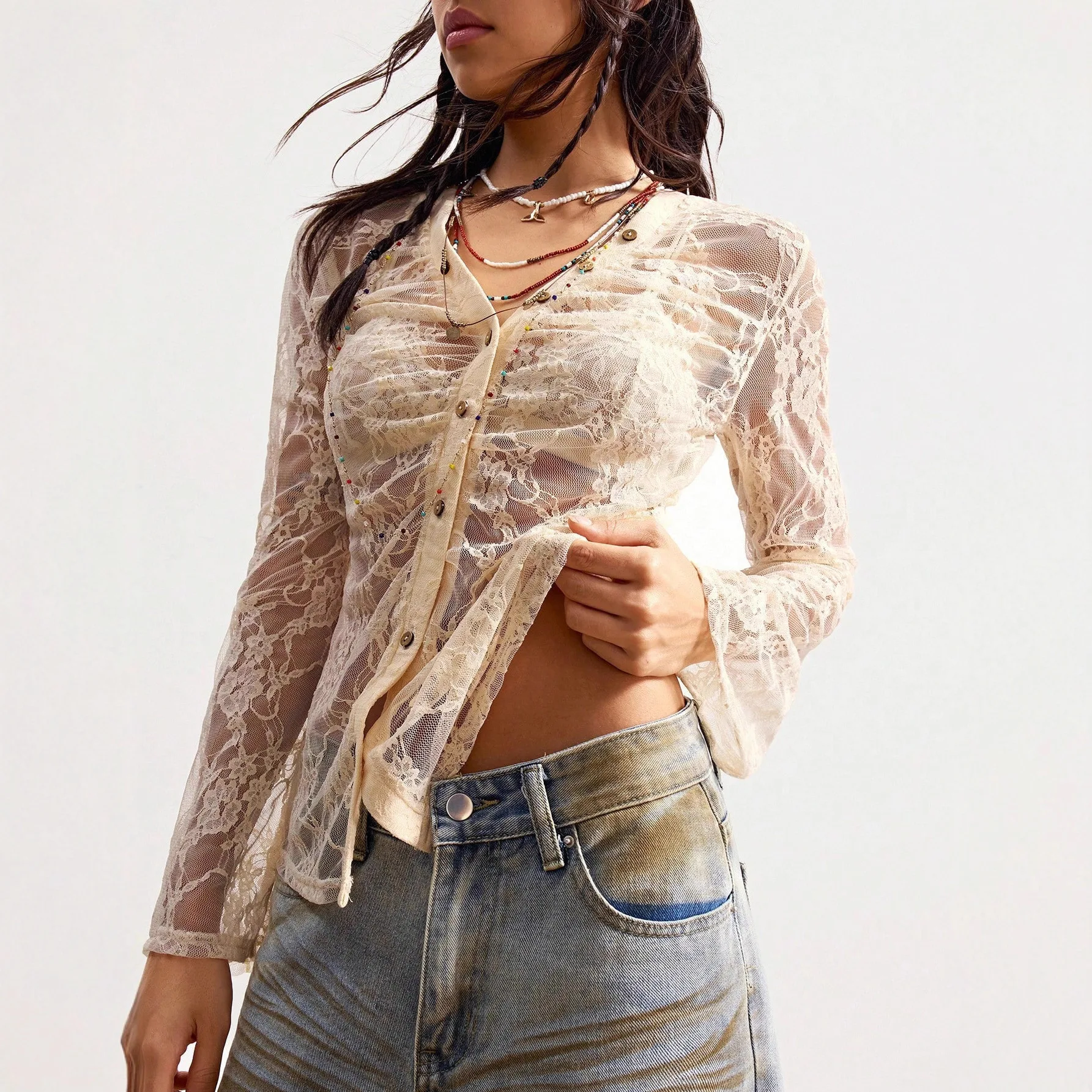 2025 Autumn New Women's Lace Shirt Slim Fit Niche Design Office Style Slightly Sheer Top