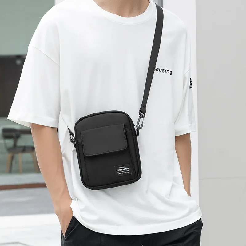 

Mini men's crossbody bag, waterproof nylon, lightweight cycling, simple single-shoulder small crossbody bag
