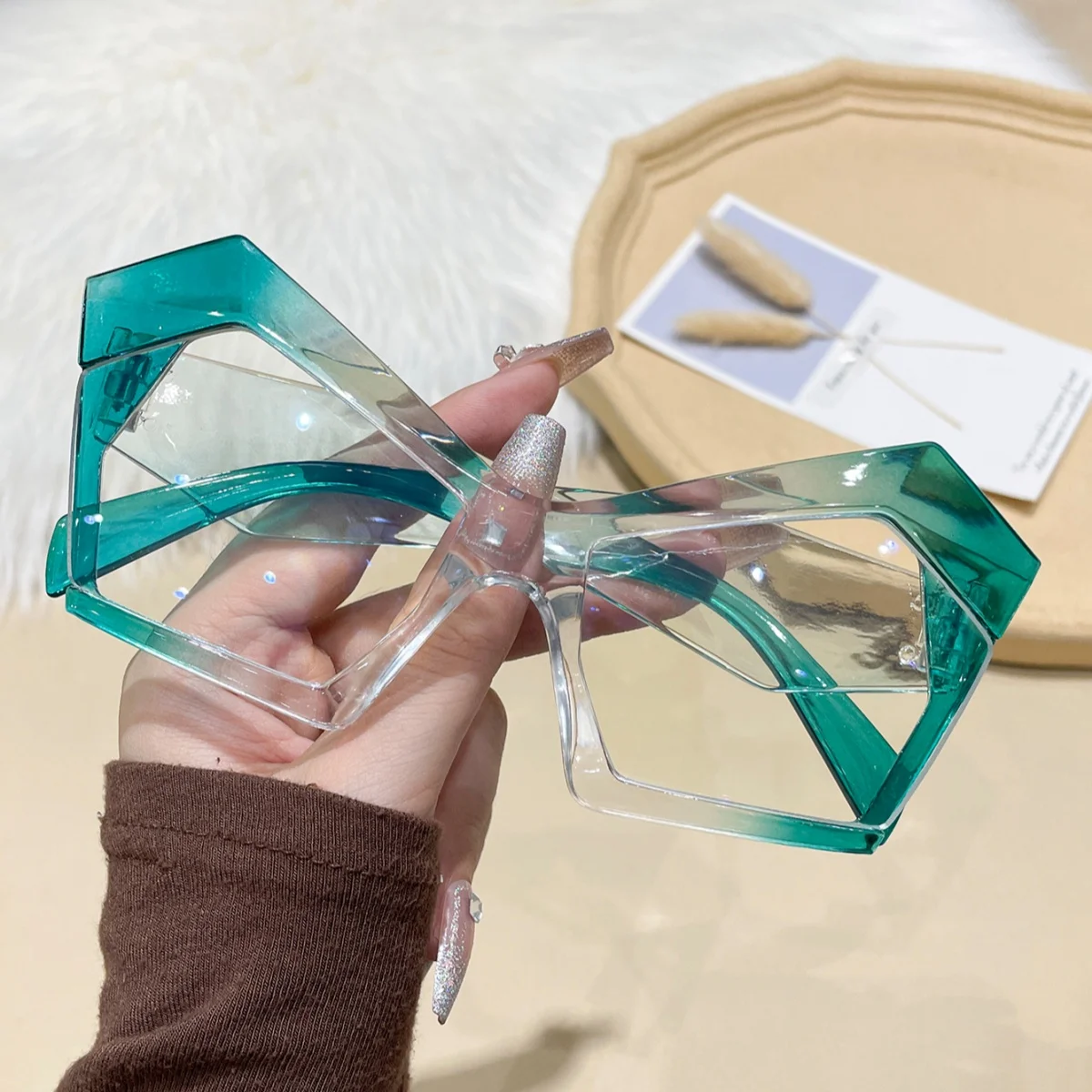 1pc European and American retro style women's fashionable anti blue light cat eye lightweight glasses frame for watching mobile