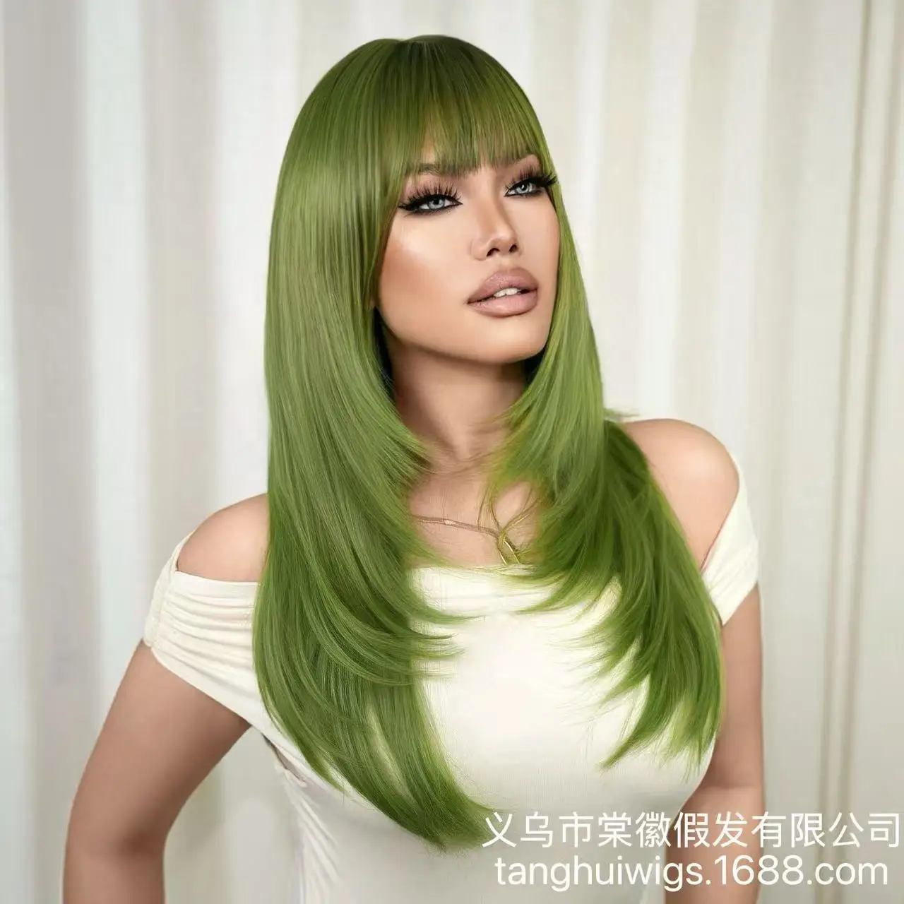 perruque-synthetique-longue-et-droite-superposee-couleur-vert-matcha-avec-frange-pour-femmes-pour-la-fete-de-la-saint-patrick-cosplay-usage-quotidien-aspect-naturel