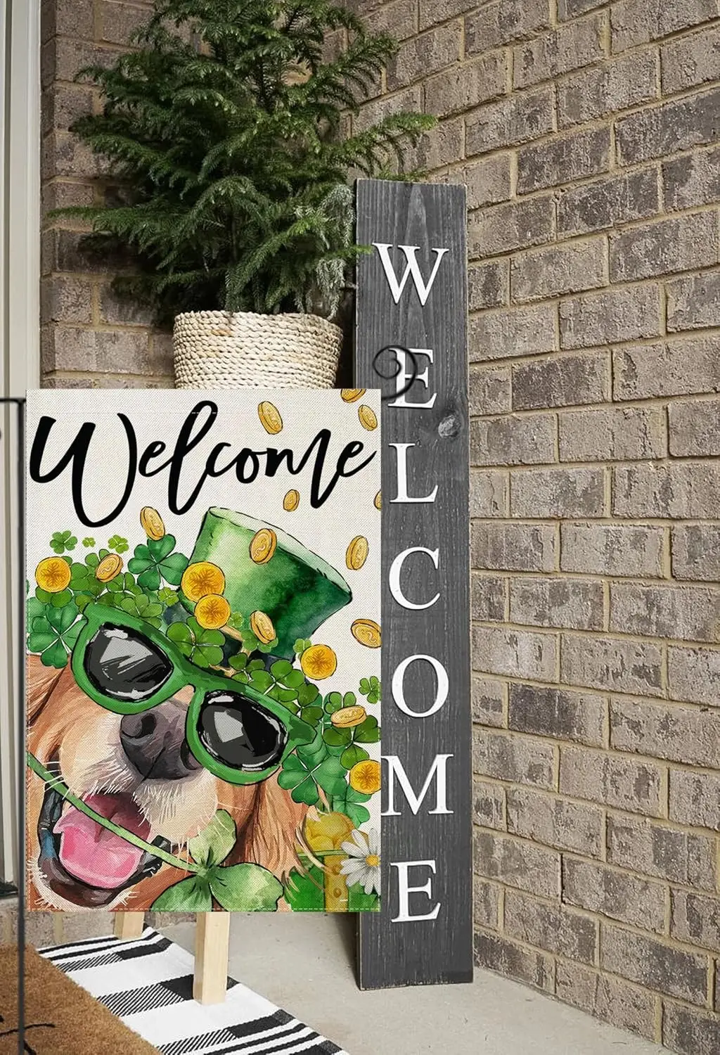 Welcome St Patricks Day Dog Garden Flags for Outside, Golden Retriever with Hat Lucky Shamrock Small Seasonal Decoration for YYD