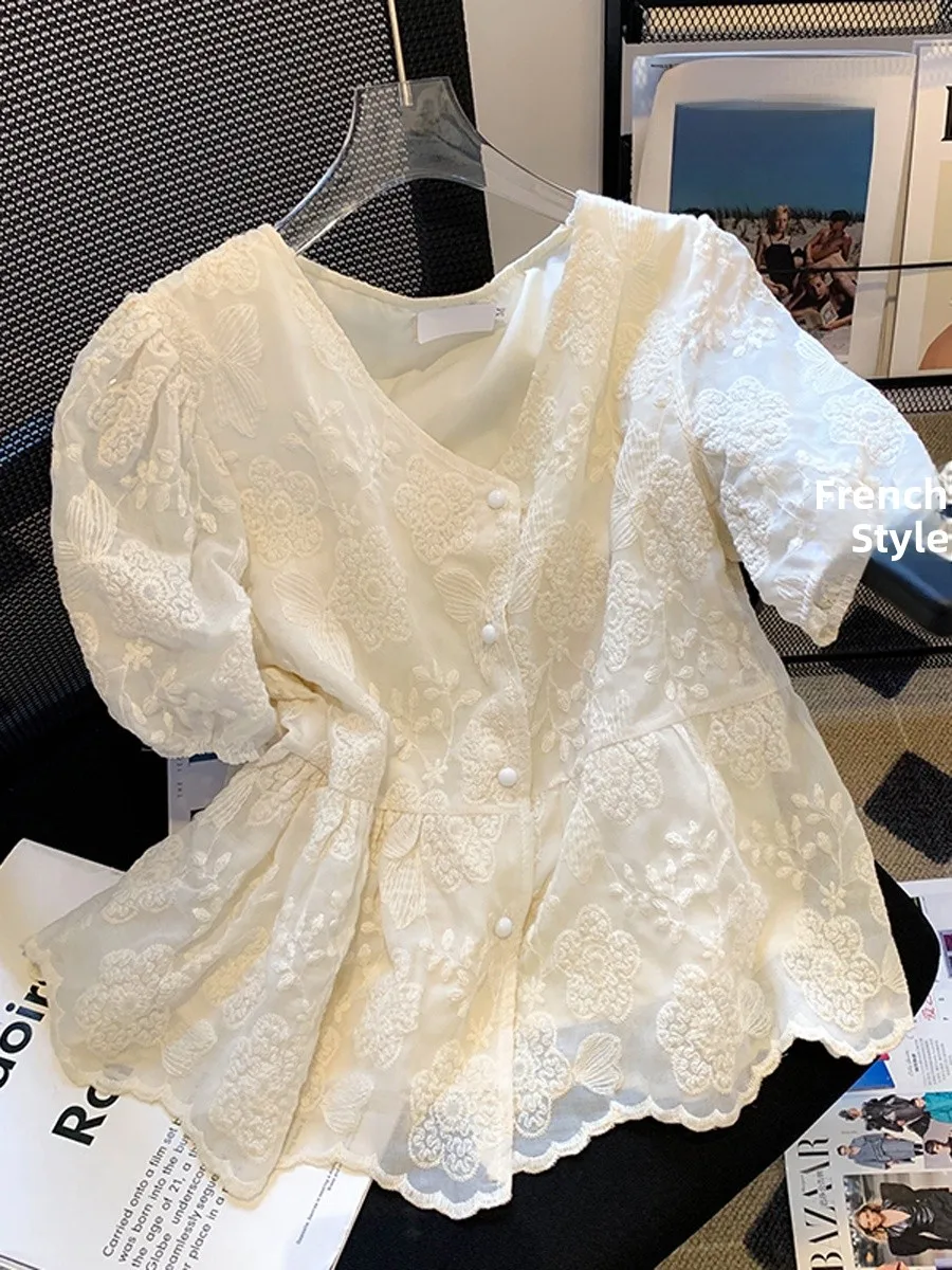 

French Sle Embroidered Lace Bubble Sve V-Ne Hollow out Floral Heavy Embroidery Women's Top Waist Cinched Materni Sum...